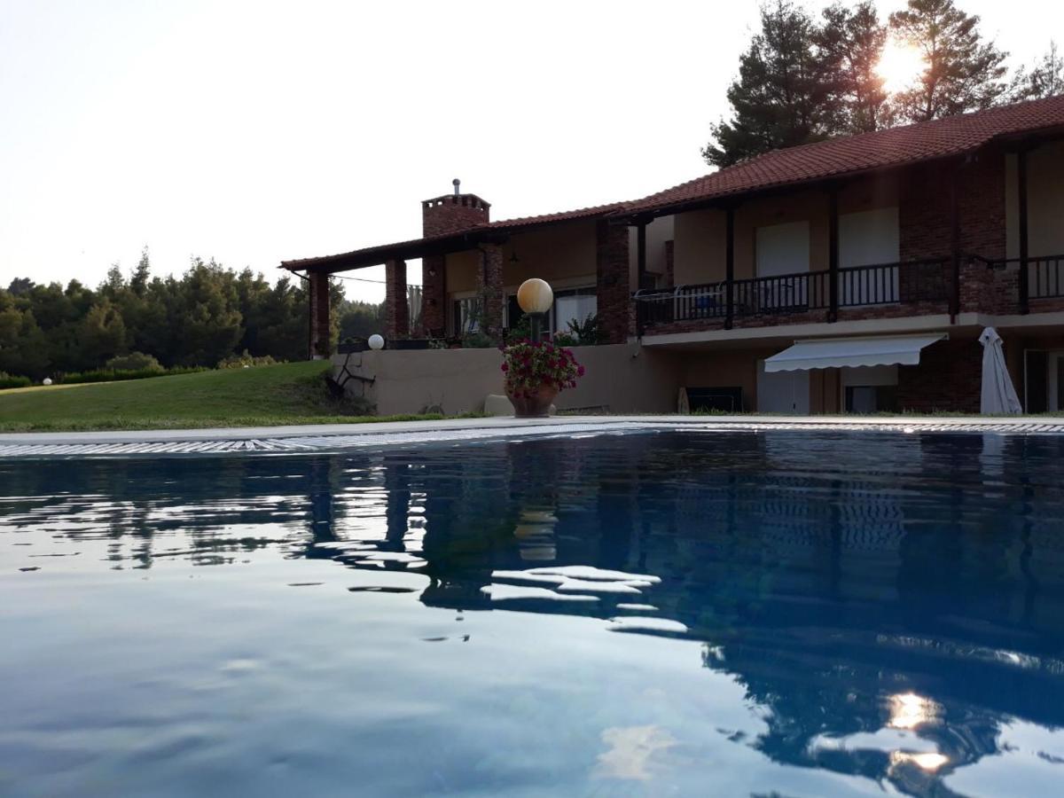 Villa Sourouko Paliouri Bagian luar foto
